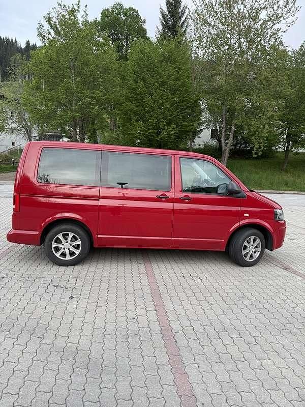 Gebraucht VW Multivan Startline 140 PS (102 kW) 2012 Van