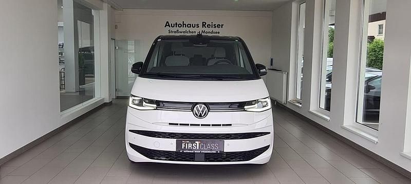Weiss normal Gebraucht 2024 VW Multivan Edition Van | € 58.990 (Teuer) - Bild 1/4