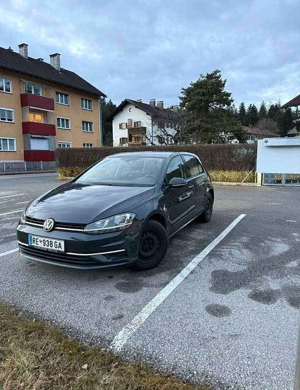 Gebraucht VW Golf VII Comfortline 125 PS (91 kW) 2017 Limousine