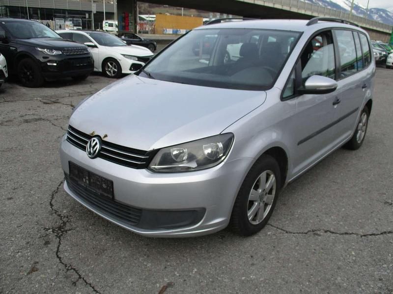Gebraucht VW Touran Trendline 90 PS (66 kW) 2010 Grau Van / Kleinbus
