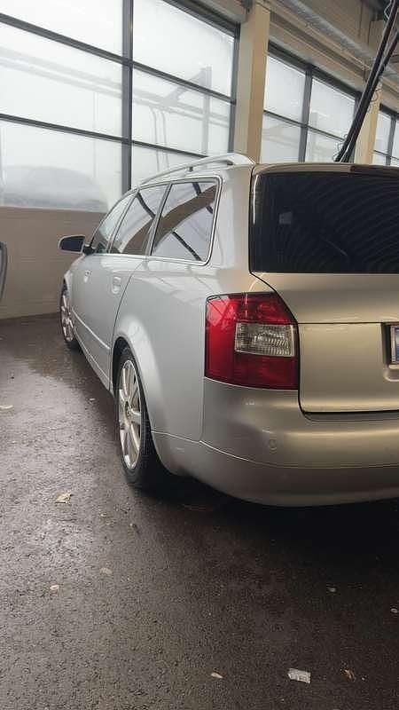 Gebraucht Audi A4 S-Line 131 PS (96 kW) 2003 Silber Kombi