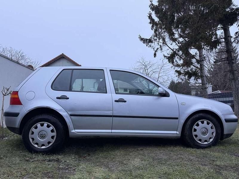 Gebraucht VW Golf IV 68 PS (50 kW) 2002 Limousine