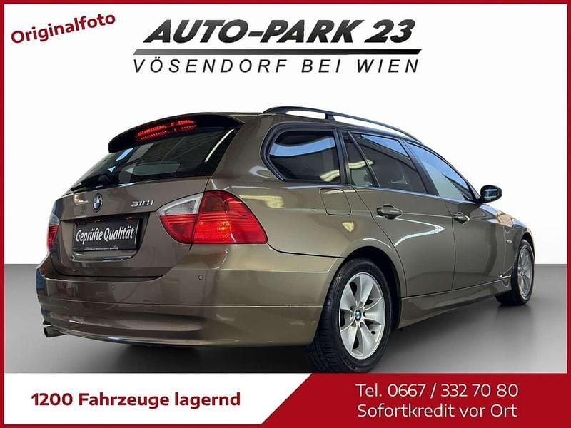 Gebraucht BMW 318 129 PS (94 kW) 2008 Beige Kombi