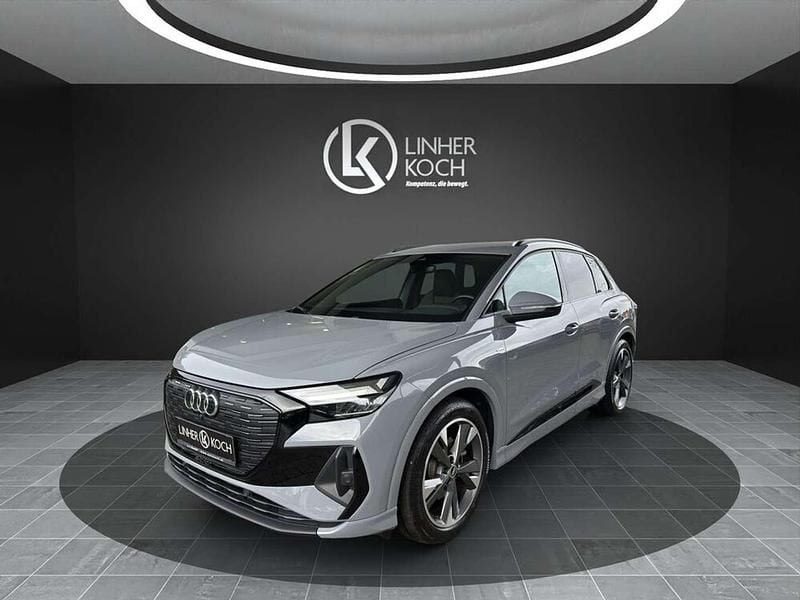 Grau Gebraucht 2021 Audi Q4 e-tron S-Line SUV | € 27.990 (Guter Preis) - Bild 1/4