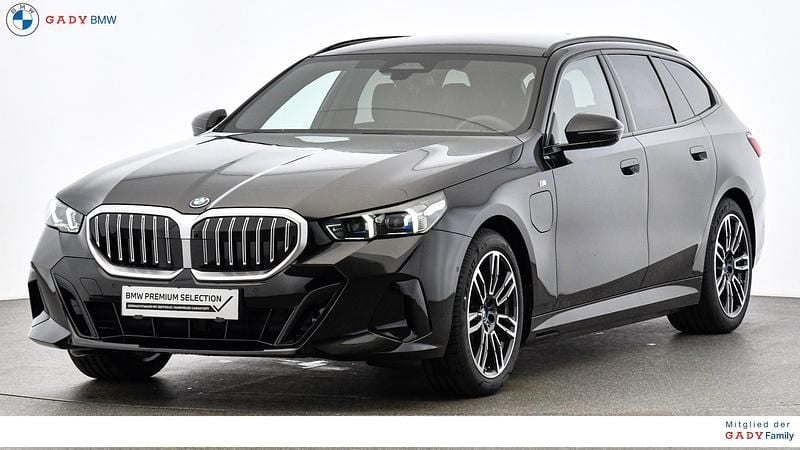 Gebraucht BMW 530e Shadowline 299 PS (219 kW) 2024 Schwarz Kombi
