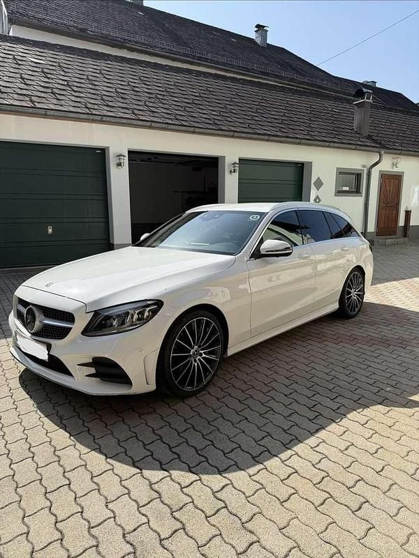 Gebraucht Mercedes C220 194 PS (142 kW) 2019 Kombi