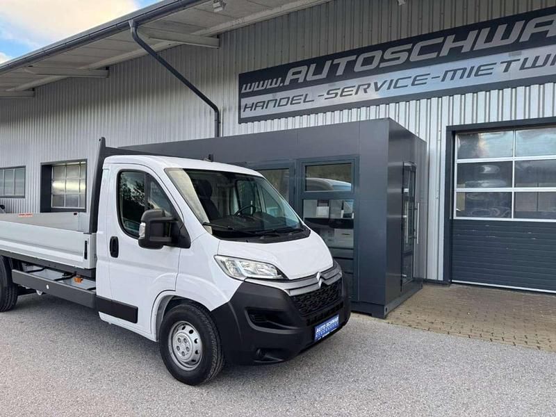 Gebraucht Citroën Jumper 140 PS (102 kW) 2024 Weiß Van / Kleinbus