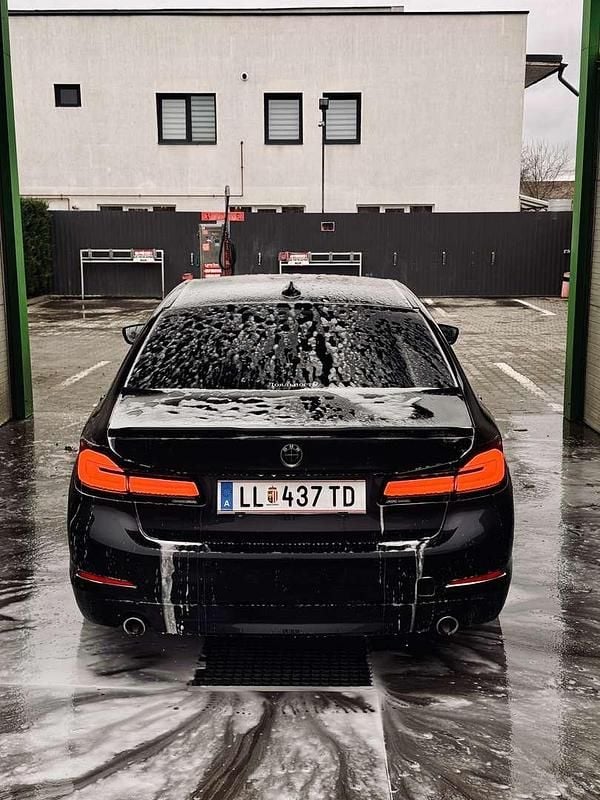 Gebraucht BMW 520 190 PS (139 kW) 2017 Grau Limousine