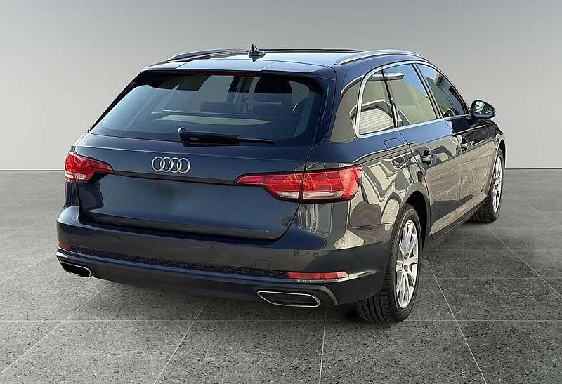 Gebraucht Audi A4 Design 122 PS (89 kW) 2019 Schwarz Kombi