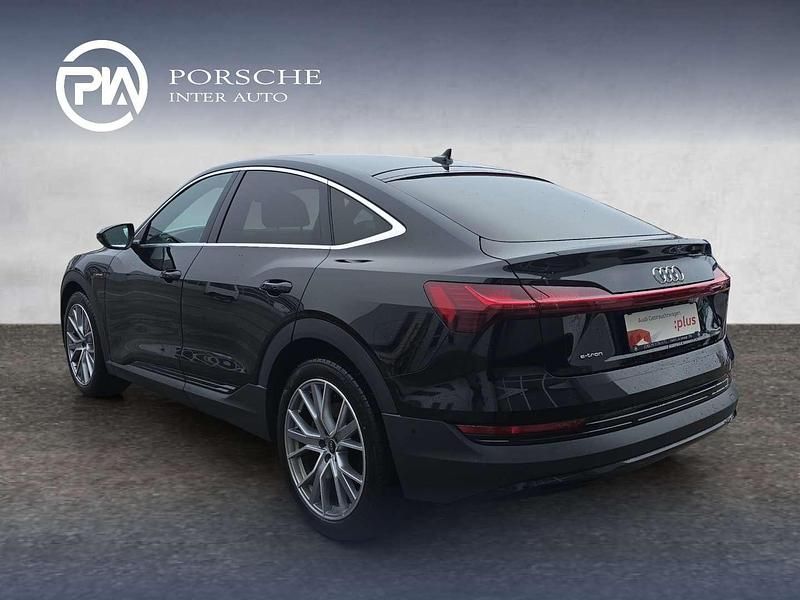 Gebraucht Audi e-tron Business 158 kW (215 PS) 2022 Schwarz SUV