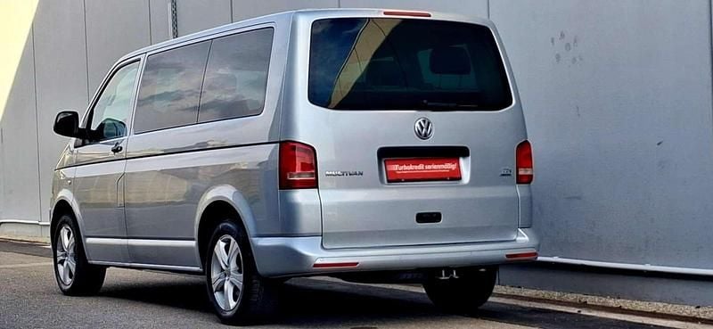 Gebraucht VW Multivan Startline 140 PS (102 kW) 2013 Grau Van