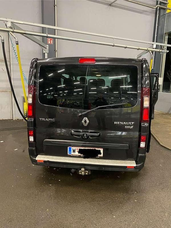 Gebraucht Renault Trafic Dynamique 140 PS (102 kW) 2015 Van / Kleinbus