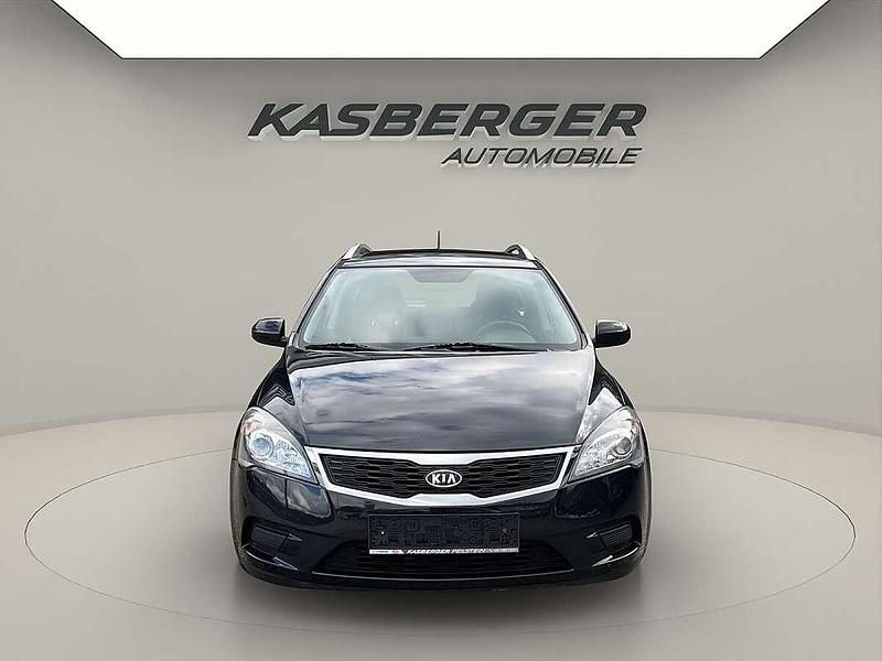 Gebraucht Kia Ceed Sportswagon 90 PS (66 kW) 2010 Schwarz Kombi