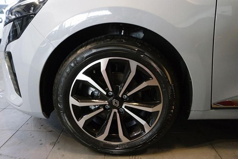 Gebraucht Renault Clio V 91 PS (66 kW) 2025 Grau Kleinwagen