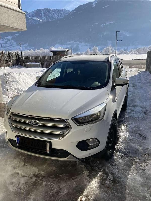 Gebraucht Ford Kuga Trend 120 PS (88 kW) 2017 SUV