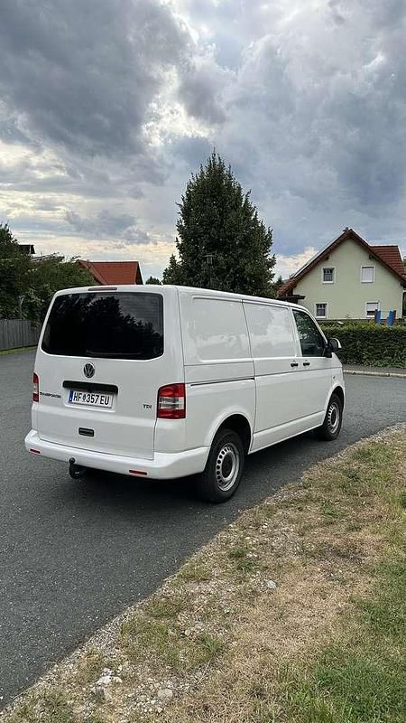 Gebraucht VW T5 102 PS (75 kW) 2011 Van