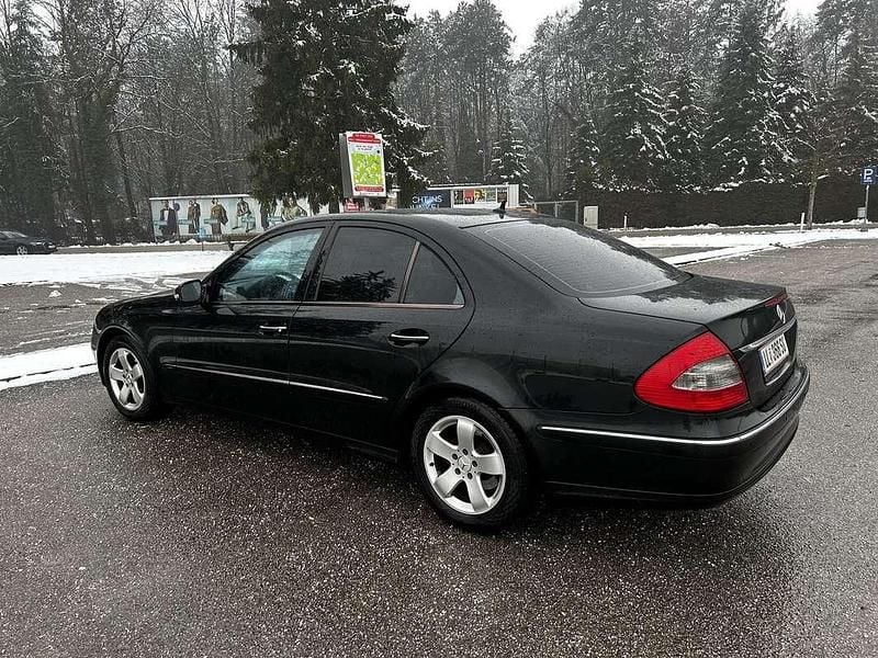 Gebraucht Mercedes E220 Avantgarde 170 PS (125 kW) 2009 Limousine