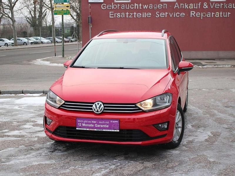 Gebraucht VW Golf Sportsvan Comfortline 110 PS (80 kW) 2017 Rot Van / Kleinbus