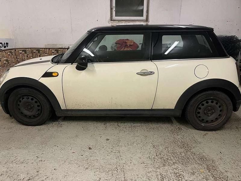 Gebraucht 2009 Mini Cooper D Kleinwagen | € 2.500 - Bild 1/4