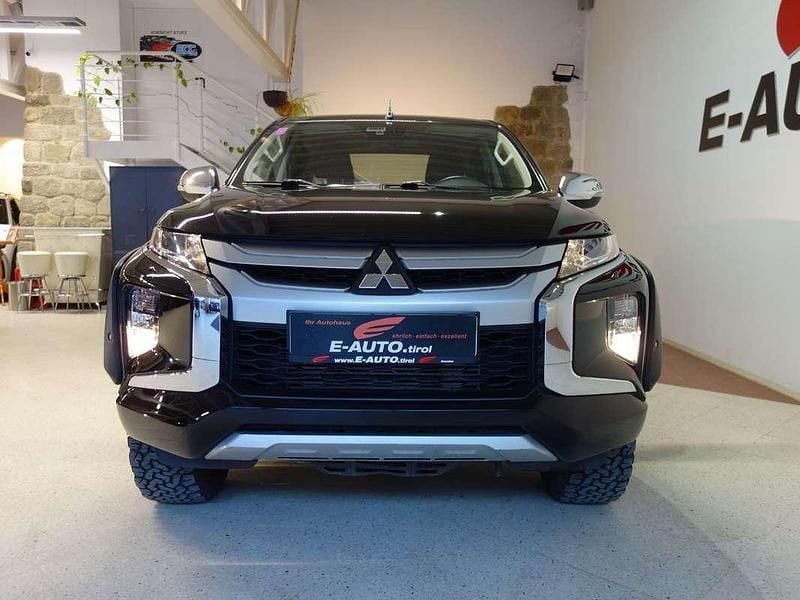 Gebraucht Mitsubishi L200 150 PS (110 kW) 2019 Schwarz Abholung