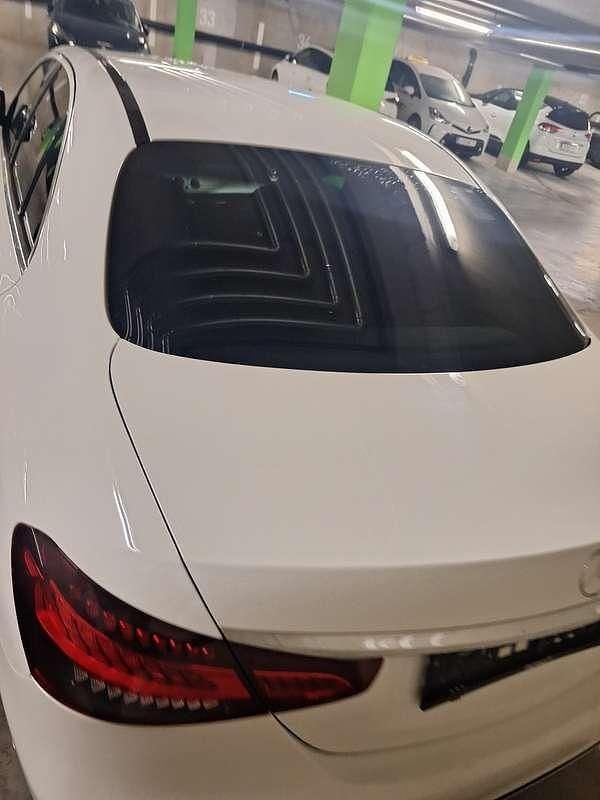 Gebraucht Mercedes E220 200 PS (147 kW) 2023 Limousine