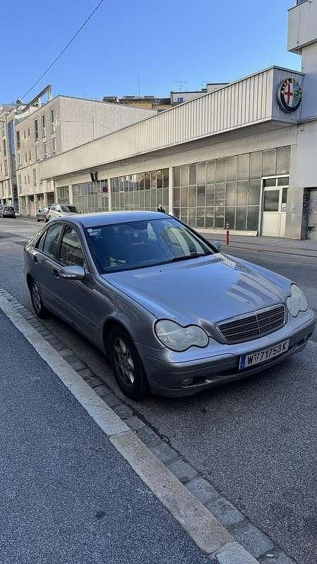 Gebraucht Mercedes C200 Classic 163 PS (119 kW) 2004 Limousine