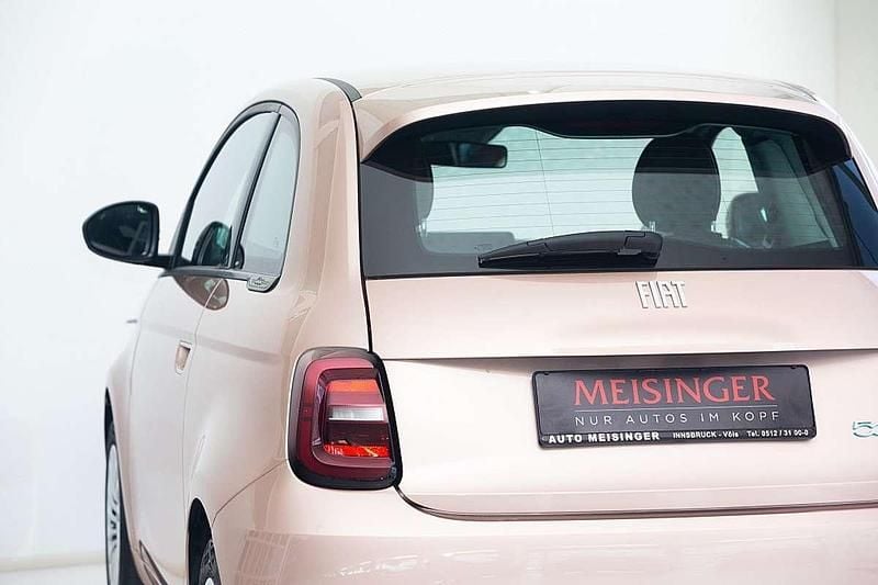 Gebraucht Fiat 500e 86 kW (118 PS) 2024 Gold Kleinwagen