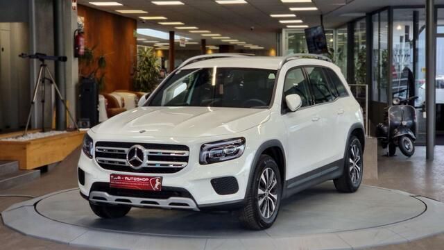 Weiß Gebraucht 2023 Mercedes GLB180 Style SUV | € 34.980 (Guter Preis) - Bild 1/4