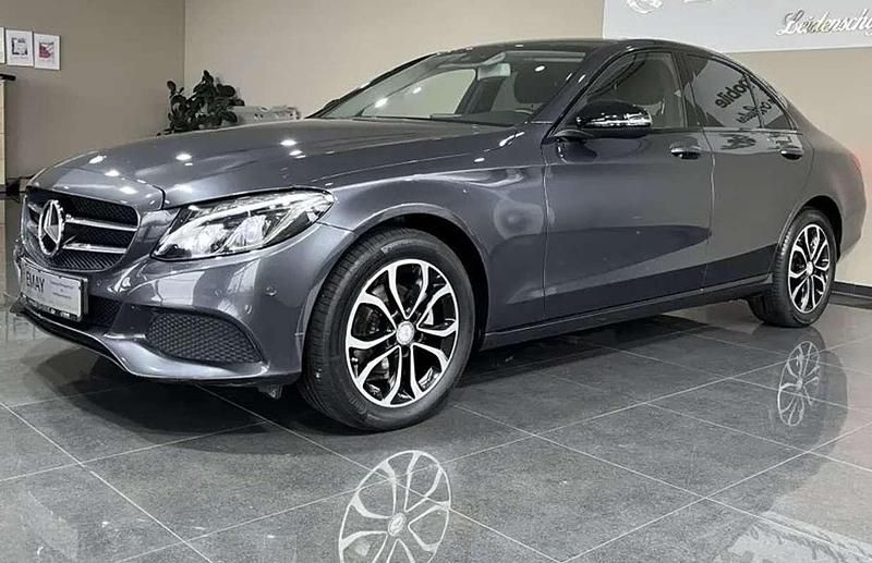 Gebraucht Mercedes C200 136 PS (100 kW) 2018 Limousine