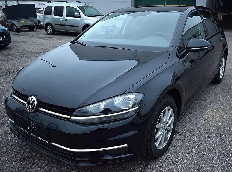 Gebraucht VW Golf VII R 116 PS (85 kW) 2019 Schwarz Limousine