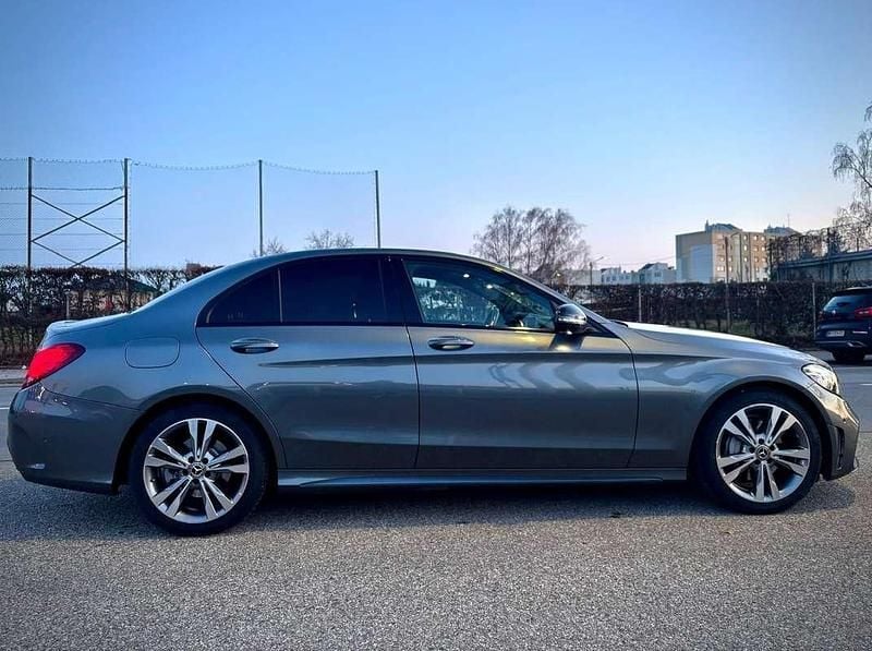 Gebraucht Mercedes C200 AMG line 160 PS (117 kW) 2019 Grau Limousine