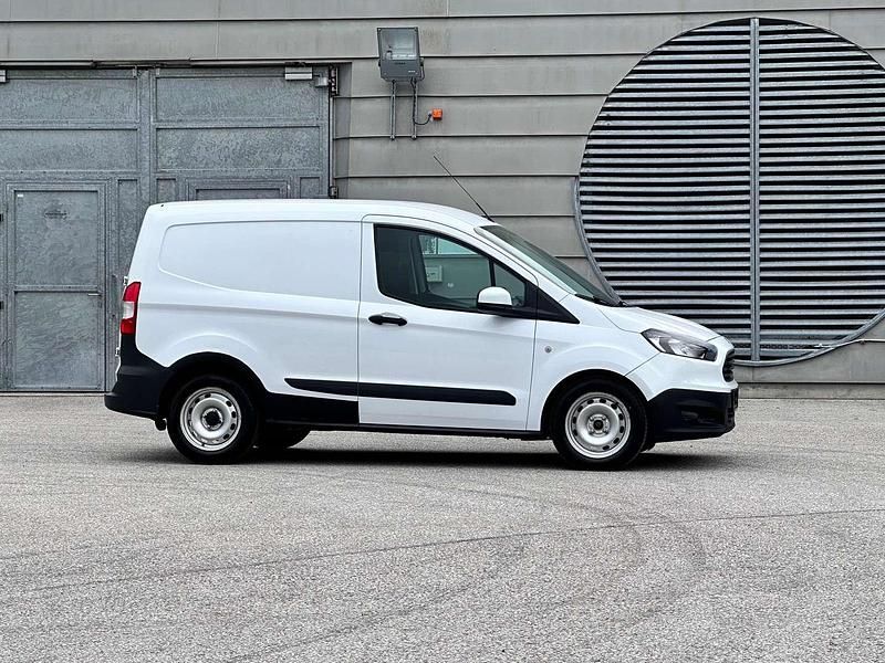 Gebraucht Ford Transit Basis 75 PS (55 kW) 2020 Weiß Abholung