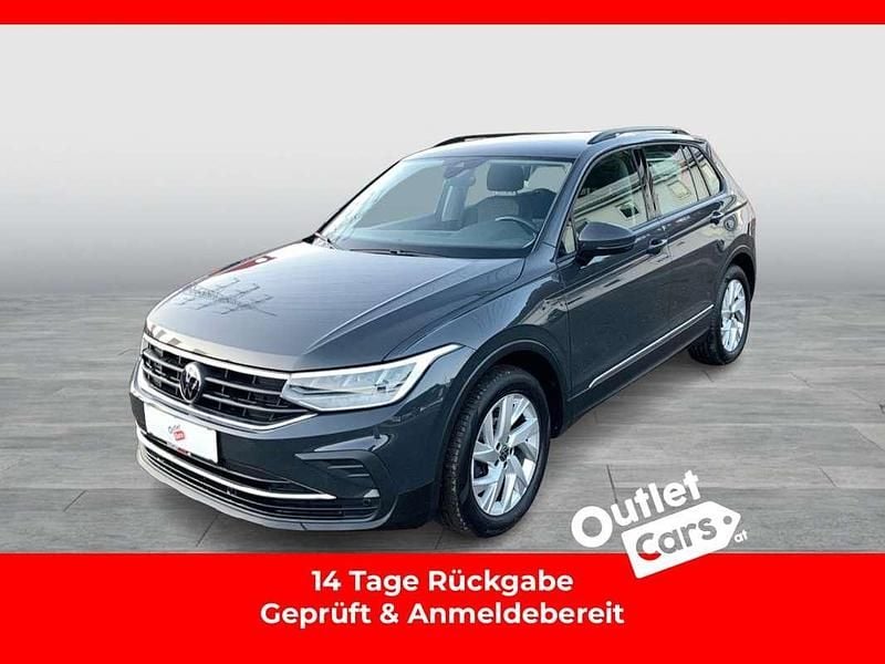 Gebraucht VW Tiguan Life 150 PS (110 kW) 2022 Dunkelgrau  normal SUV