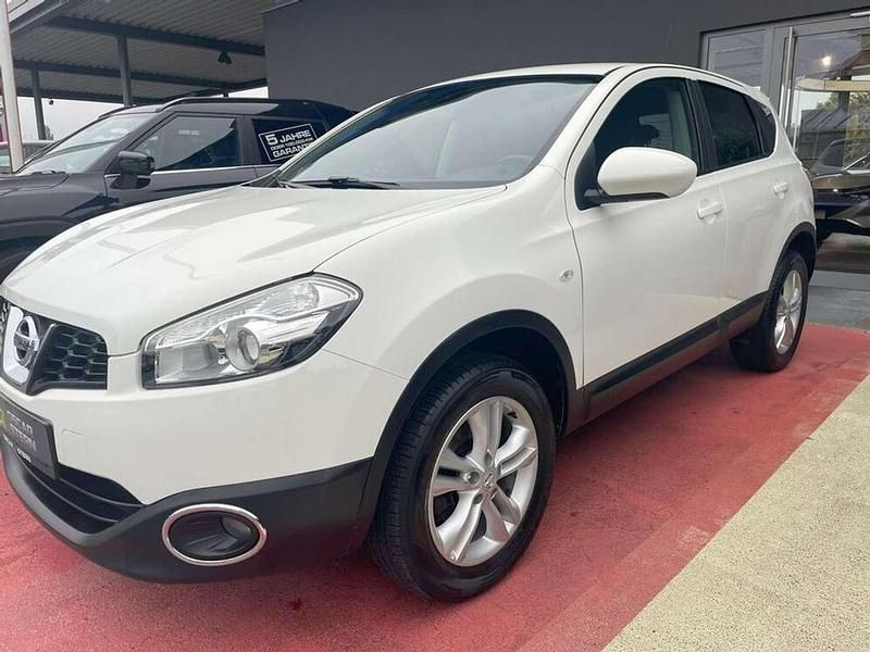 Weiß Gebraucht 2011 Nissan Qashqai Acenta SUV | € 7.990 (Teuer) - Bild 1/4