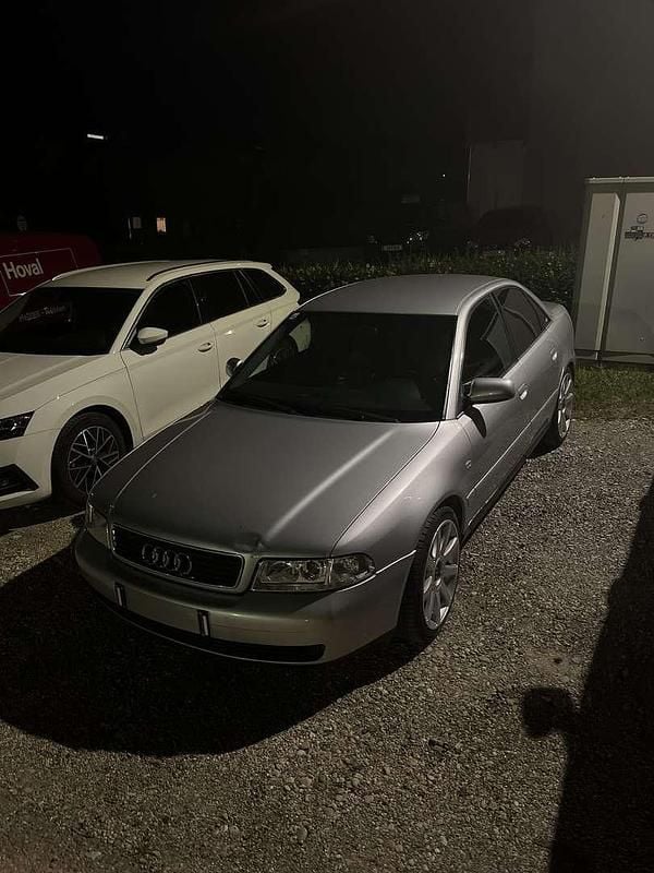 Gebraucht 2000 Audi A4 Limousine | € 3.699 (Fairer Preis) - Bild 1/4
