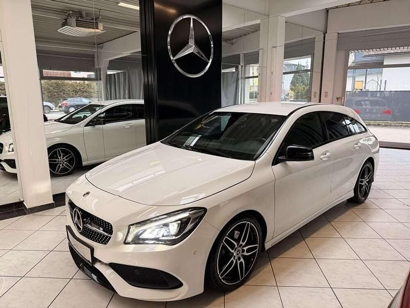 Weiß Gebraucht 2019 Mercedes CLA200 AMG Kombi | € 19.900 (Superpreis) - Bild 1/4