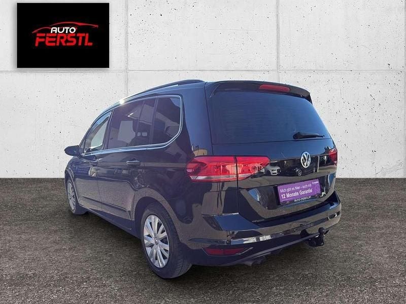 Gebraucht VW Touran Highline 150 PS (110 kW) 2017 Schwarz Van / Kleinbus