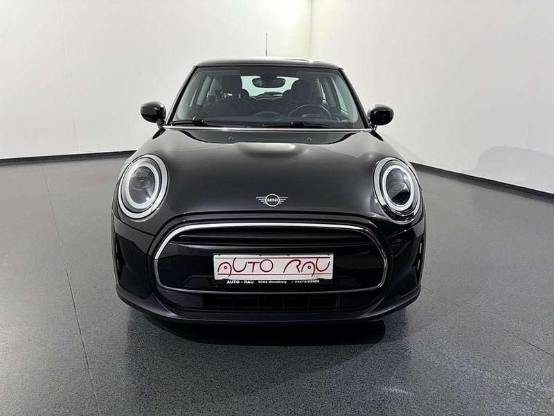 Gebraucht Mini Cooper Essential 136 PS (100 kW) 2022 Schwarz Kleinwagen