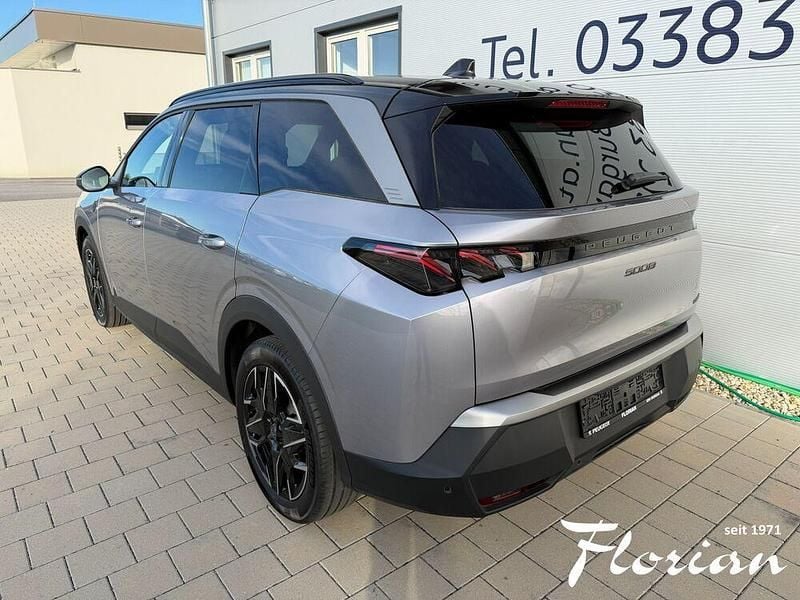 Neu Peugeot 5008 GT 136 PS (100 kW) 2025 SUV