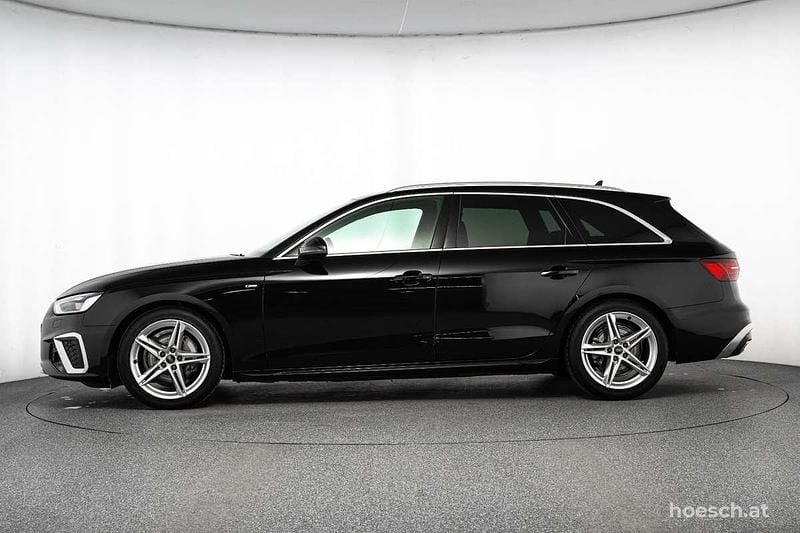 Gebraucht Audi A4 S-Line 204 PS (150 kW) 2024 Schwarz Kombi