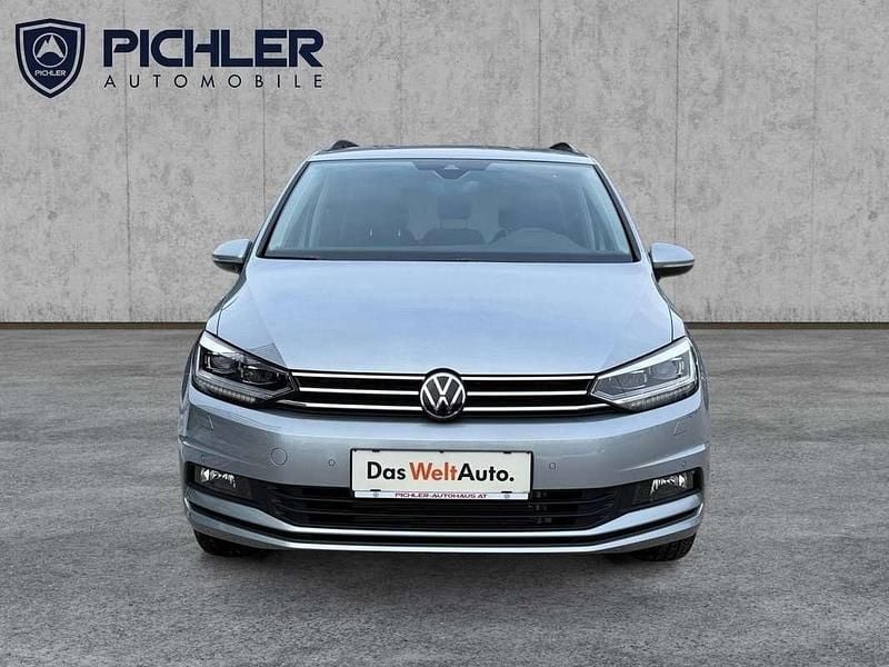 Neu VW Touran 150 PS (110 kW) 2025 Silber Van / Kleinbus