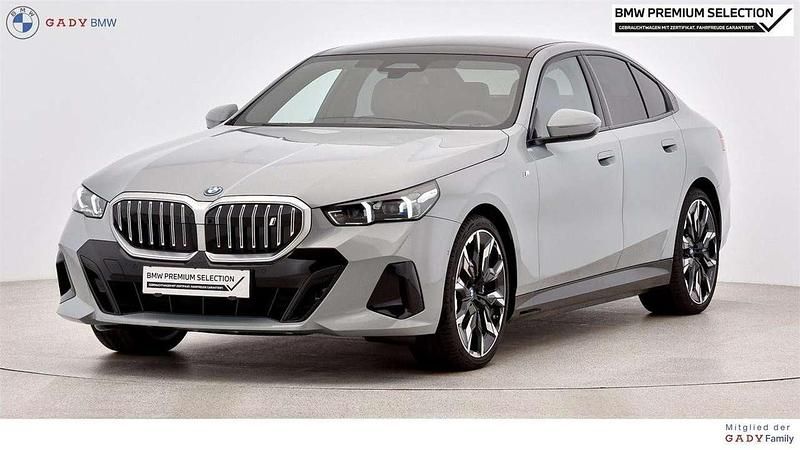 M brooklyn grau Gebraucht 2023 BMW i5 M Sport Limousine | € 58.930 (Guter Preis) - Bild 1/4