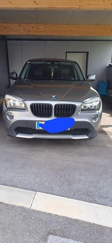 Grau Gebraucht 2010 BMW X1 SUV | € 7.990 (Fairer Preis) - Bild 1/4
