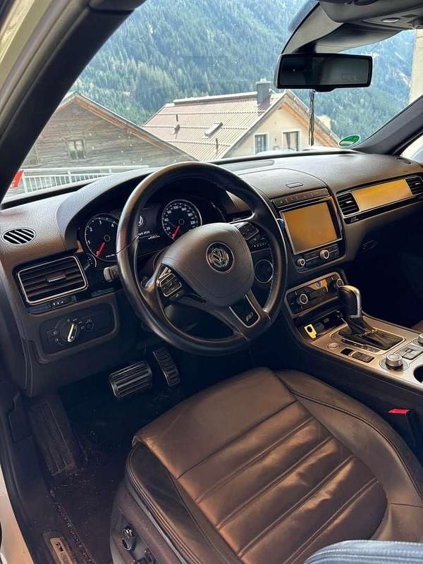 Gebraucht VW Touareg Terrain Tech 262 PS (192 kW) 2015 Weiß SUV