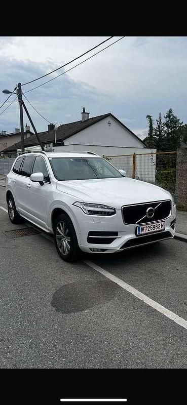 Gebraucht 2016 Volvo XC90 Momentum SUV | € 25.700 (Fairer Preis) - Bild 1/4