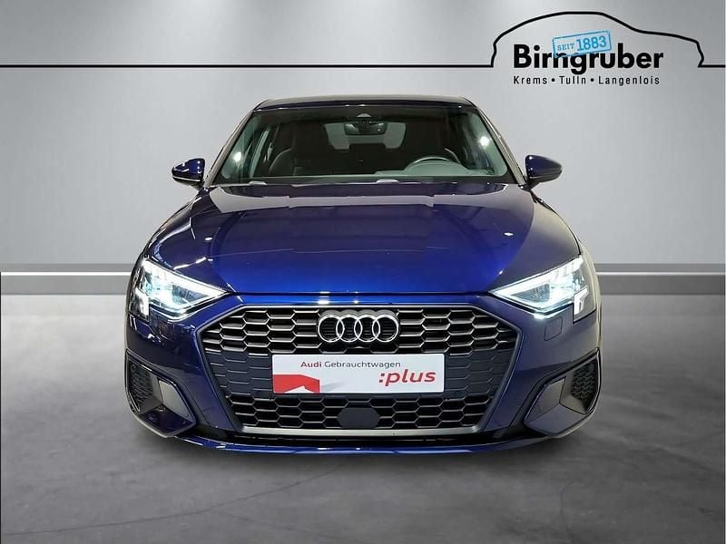 Gebraucht Audi A3 Ambiente 110 PS (80 kW) 2023 Mittelblau  metallic Limousine