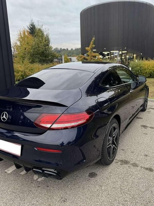Gebraucht Mercedes C300 258 PS (189 kW) 2019 Blau Coupé