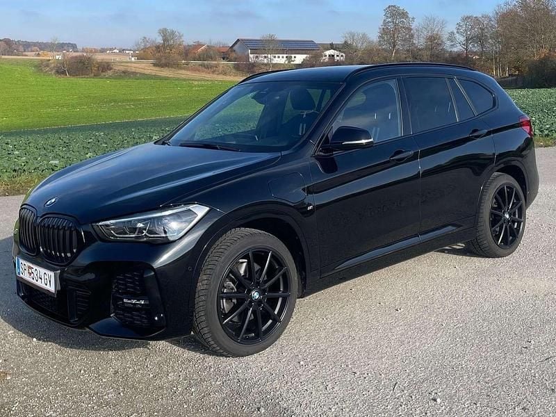 Gebraucht BMW X1 xLine 125 PS (91 kW) 2021 Schwarz SUV