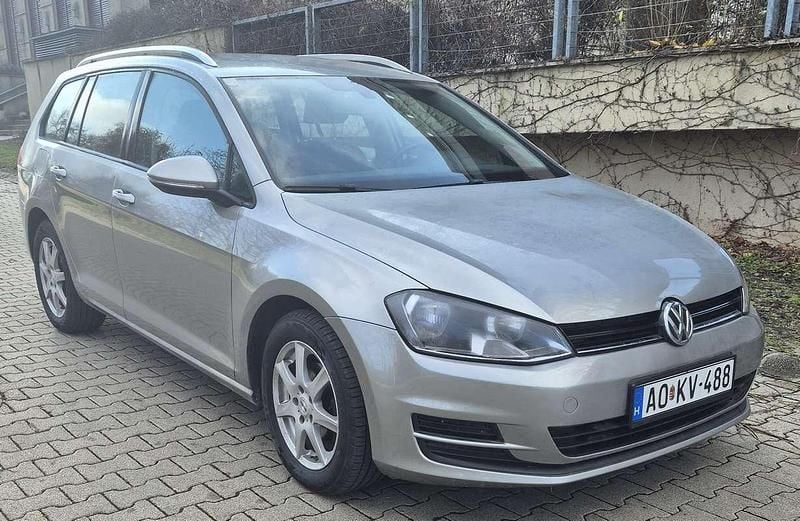 Gebraucht VW Golf VII Trendline 105 PS (77 kW) 2014 Limousine