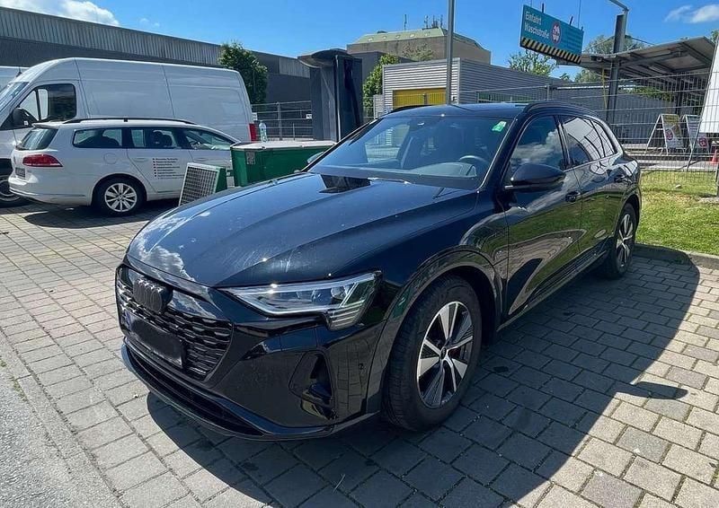 Gebraucht 2023 Audi Q8 e-tron Advanced SUV | € 59.000 (Etwas zu teuer) - Bild 1/4